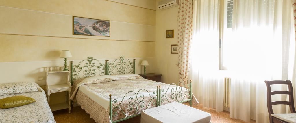 Affittacamere La Casa Di Ugo Ciglione Pokoj fotografie